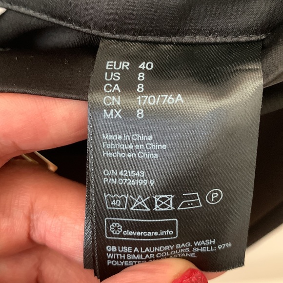 H&M, Sz 8, satin looking wrap midi skirt - Picture 5 of 5